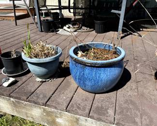 Outdoor pots - lots of 'em