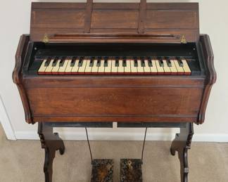 Vintage Smaller Mason & Hamlin Organ 