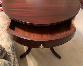 #87 Wood Harp Round table w/1 Drawer - 26round x 28T (top Veneer) $75.00
