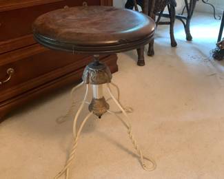 #30 Wood Swivel Top Metal Base Piano Stool $45.00