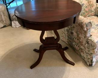 #87 Wood Harp Round table w/1 Drawer - 26round x 28T (top Veneer) $75.00