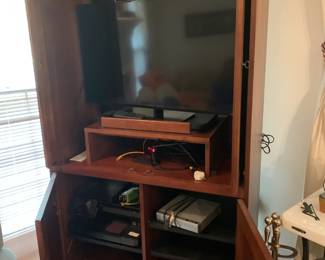 #67 Entr. Cabinet w/slide Back Doors & 2 bottom Doors 2 shelves - 40x22x77 $75.00