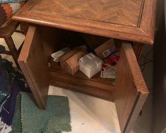 #7 square end table with 2 doors 27x27x21 $40.00