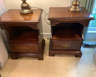 #84 Pair of America Drew Bedside Tables w/1 Drawer and Shelf - 20x15x26 $100.00