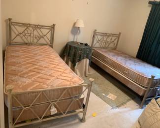 #20 Set of 2 Knob Creek Iron Bed Twin Headboard /Footboard - Heavy $300.00
#21 (2) set Beauty Rest of Twin Mattress/Boxsprings $100.00