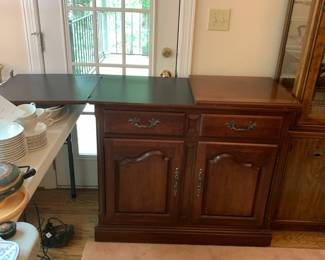 #43 Thomasville Buffet w/flip-top w/2 drawers & 2 doors - 30-70x19x36 on wheels $175.00