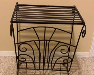 Metal TableMagazine Rack