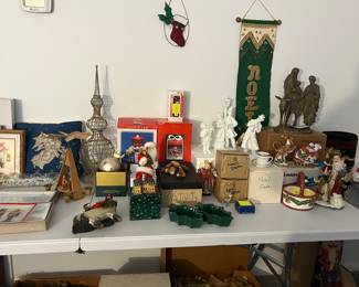More Christmas decor (there is more!)