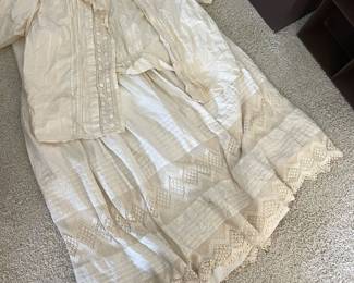 Victorian Set of cotton clothes 