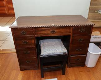 Kneehole desk