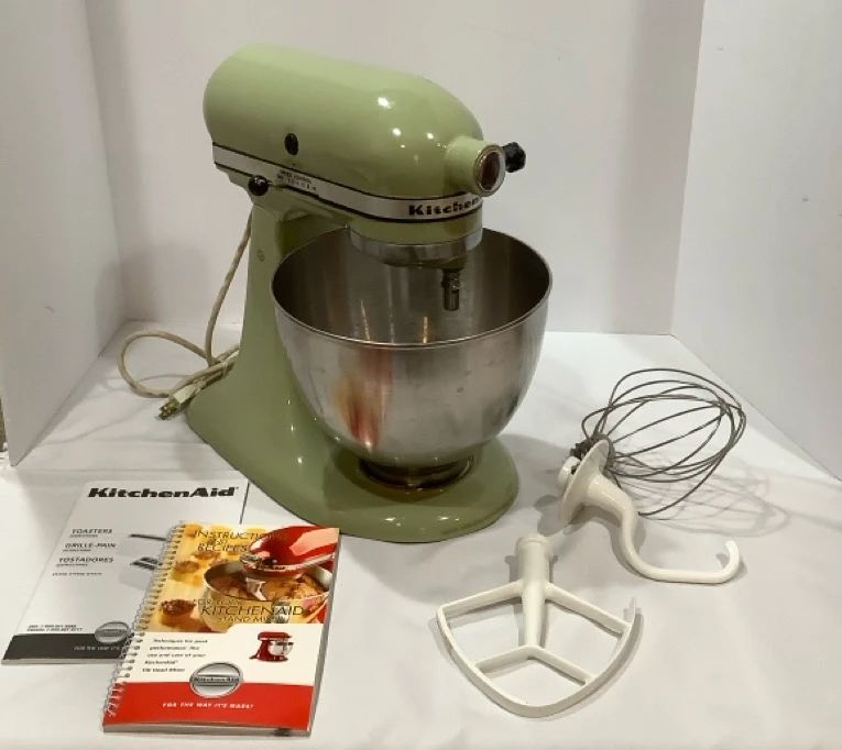01 Vintage KitchenAid Mixer
