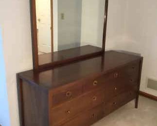 DREXEL Counterpoint Dresser