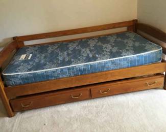 THIS END UP Trundle Bed