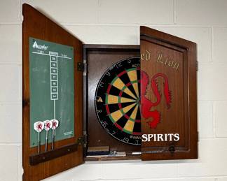 ACCUDART The Red Lion Ale Spirits Dart Board