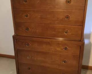DREXEL Counterpoint Chest of Drawers