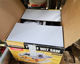 Tile wet saw