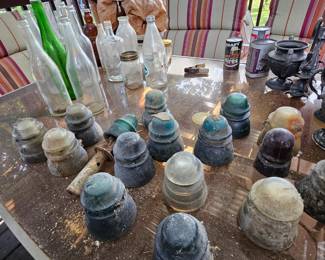 Glass insulators