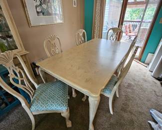 Dining room table and chair set