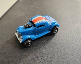 Hot wheels Neet streeter