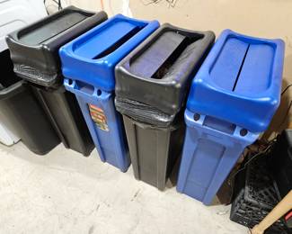 Trash and recycle bins 