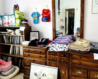 Furnishings, Dressers, antique dressers 