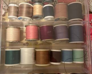 yarn, sewing items, sew, sewing table 