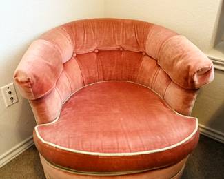 pink chair 