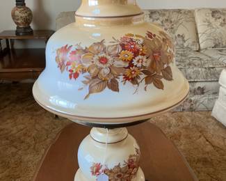 Vintage hurricane lamp (30 inches tall)