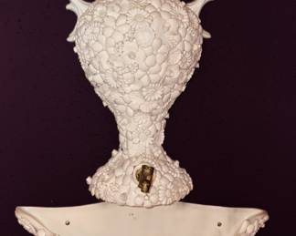 Vintage Italian Fiori Blanco Lavabo Wall Fountain and…