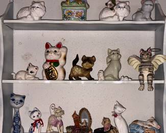 Tiny Cats