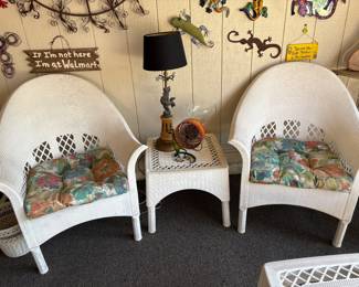 Plastic “Whicker” Look Patio Furniture 