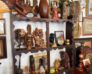 Large variety of African art, carvings and decor 