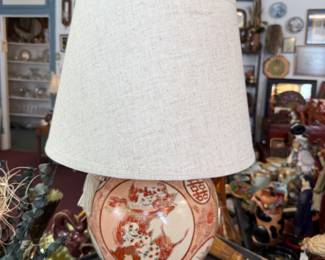 Asian foo dog hand painted lamp 