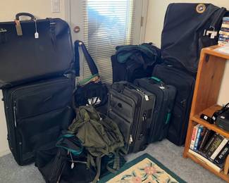 Bombshell-Worthy Gems! 8/15 and 8/16. 10 to 2 Daily. 100% family owned and operated. 