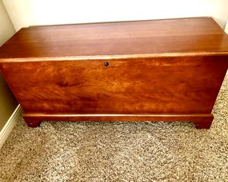 Lane cedar chest