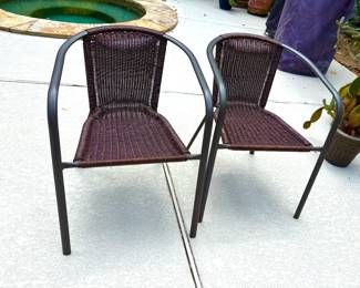 8 Stackable woven wickerchairs