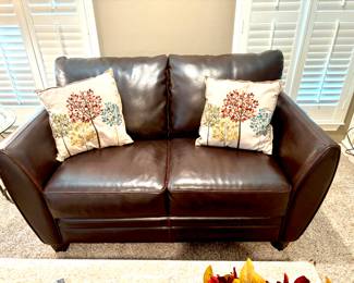 Quality leather loveseat