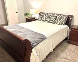 Classic sleigh style queen bed