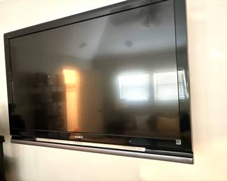Several TVs