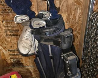 Pro Staff golf clubs