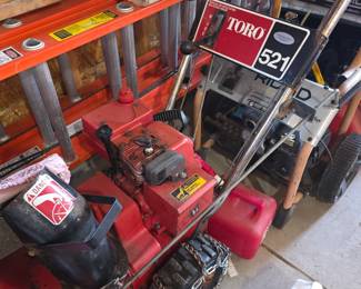 Toro 521 Snowblower