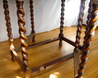 Antique Oval Barley Twist Gate Leg Kitchen Table Drop side Leaf Tiger Oak large