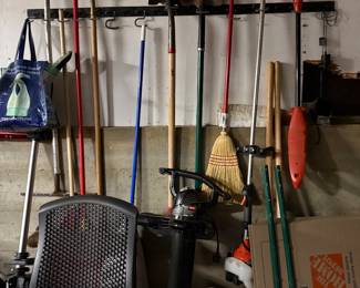 Garden tools & gardening equipment