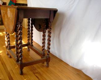 Antique Oval Barley Twist Gate Leg Kitchen Table Drop side Leaf Tiger Oak large