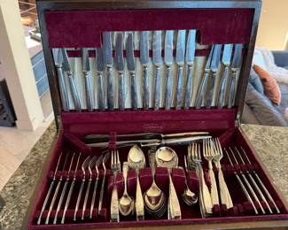 Vintage flatware set Rogers 1847 Bros Silhoutte 
