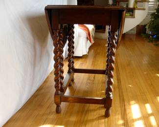 Antique Oval Barley Twist Gate Leg Kitchen Table Drop side Leaf Tiger Oak large