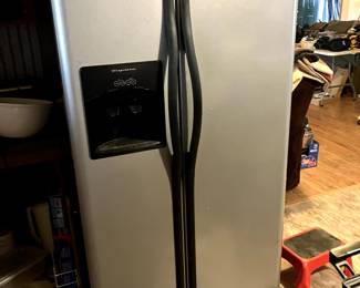 Refrigerator/Freezer Side By Side