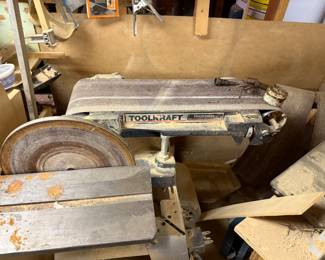 TOOLKRAFT BELT AND DISC SANDER