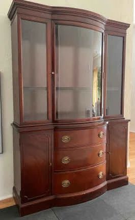 001 Drexel China Cabinet