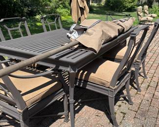 PATIO SET & SECOND UMBRELLA (TABLE HAS RECTANGLE UMBRELLA)